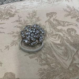 FREE W BUNDLE PURCHASE Rhinestone Hair Tie and Brooch